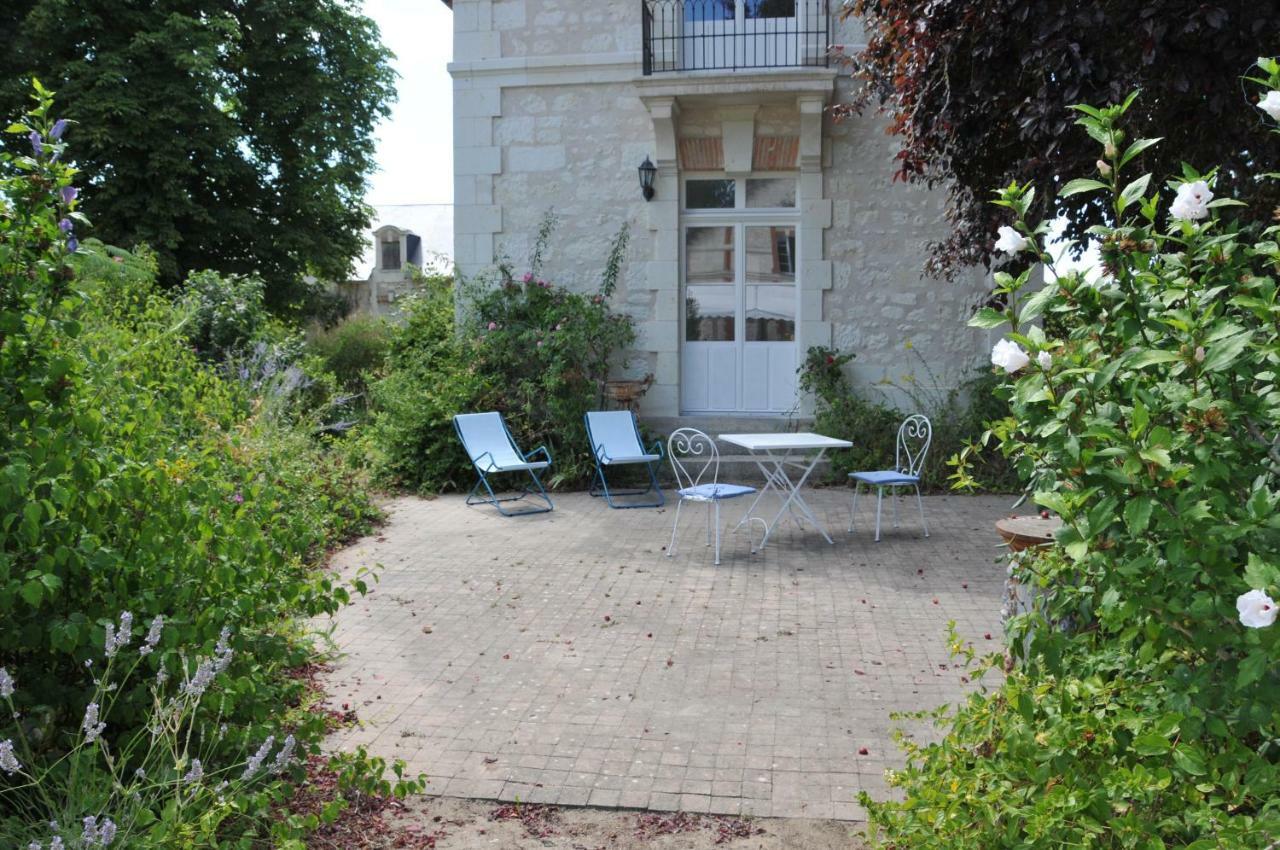 La Terrasse De L'Orangerie Du Chateau - Art Nouveau - Gite 2 Personnes Brain-sur-Allonnes Esterno foto